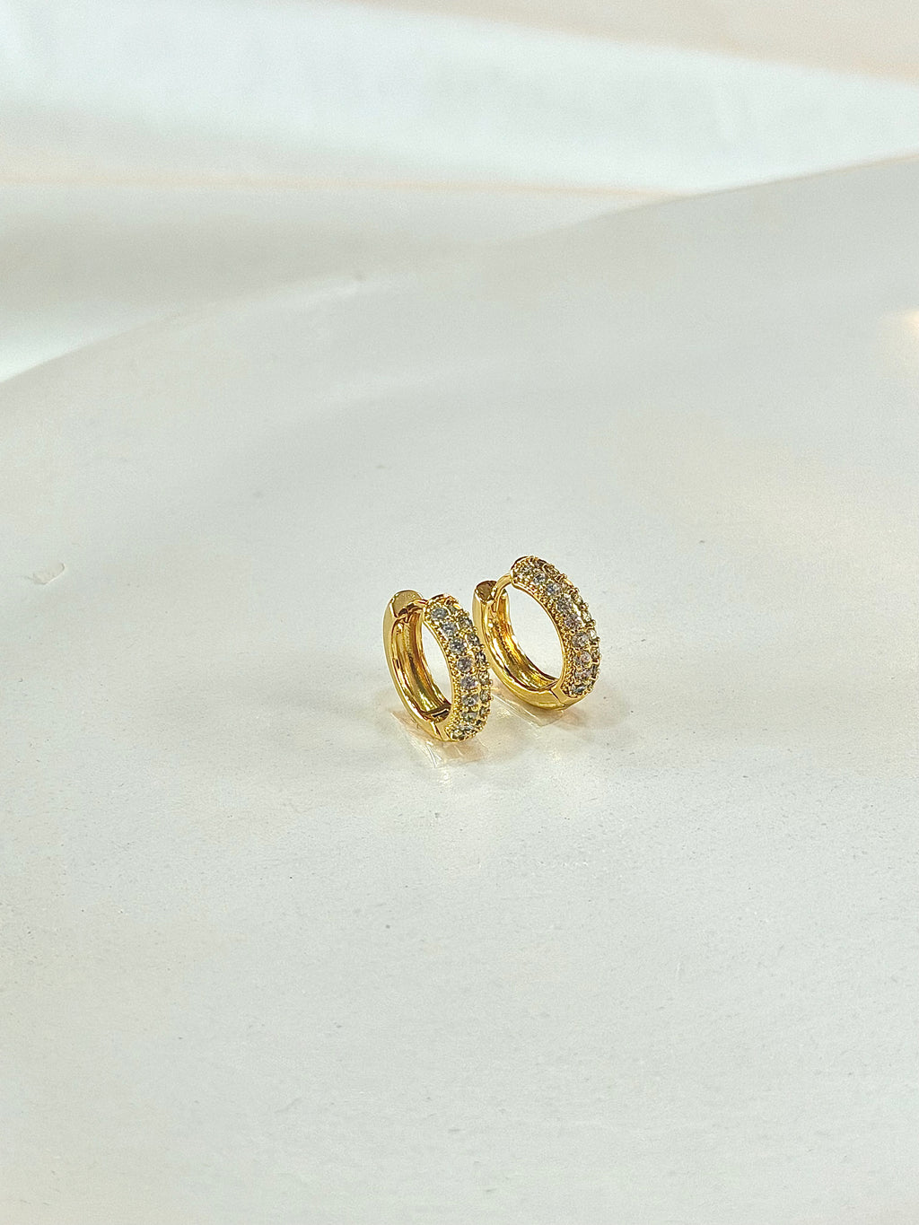 Argola duas fileiras cravejadas G