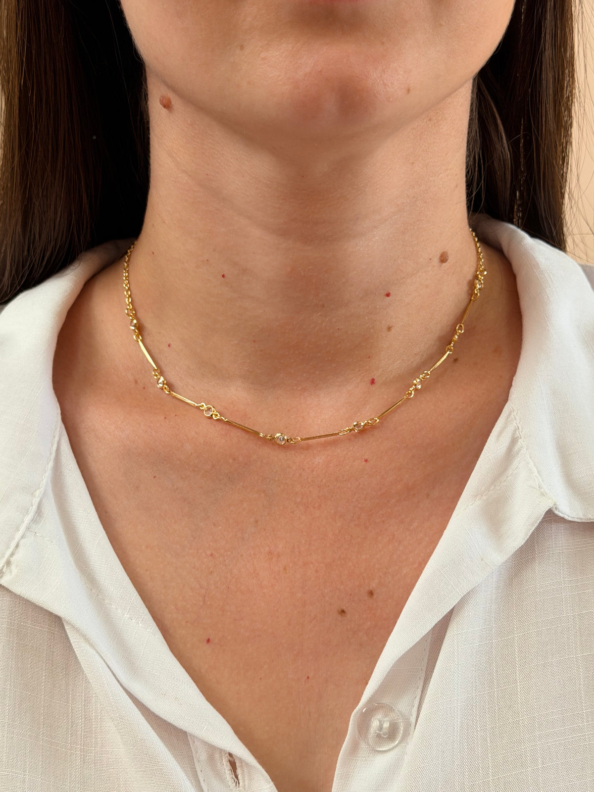 Colar choker palitos e cristal