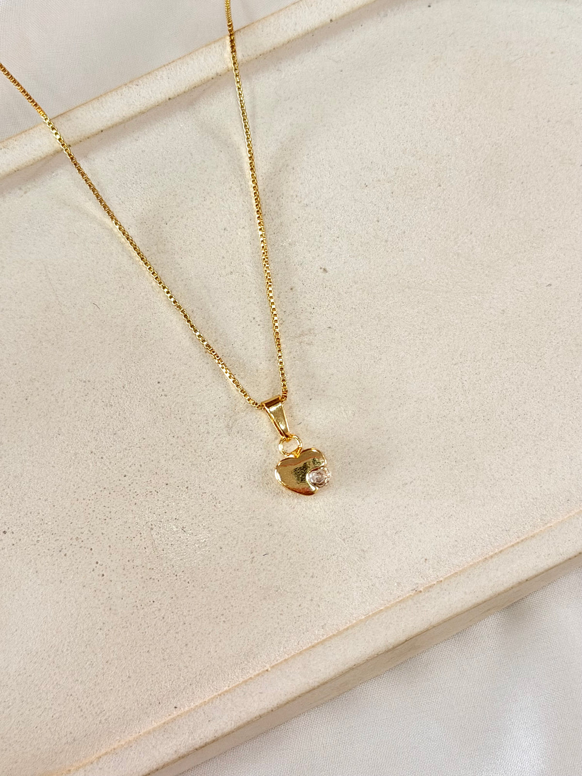 Colar coração com cristal