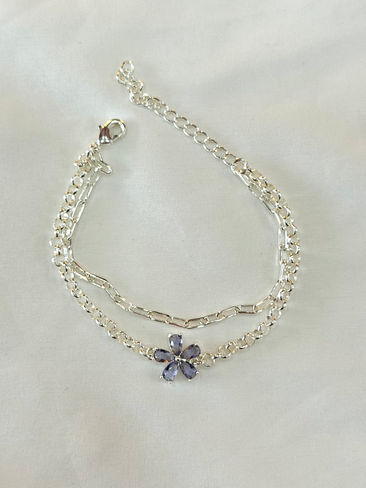 Pulseira dupla com flor