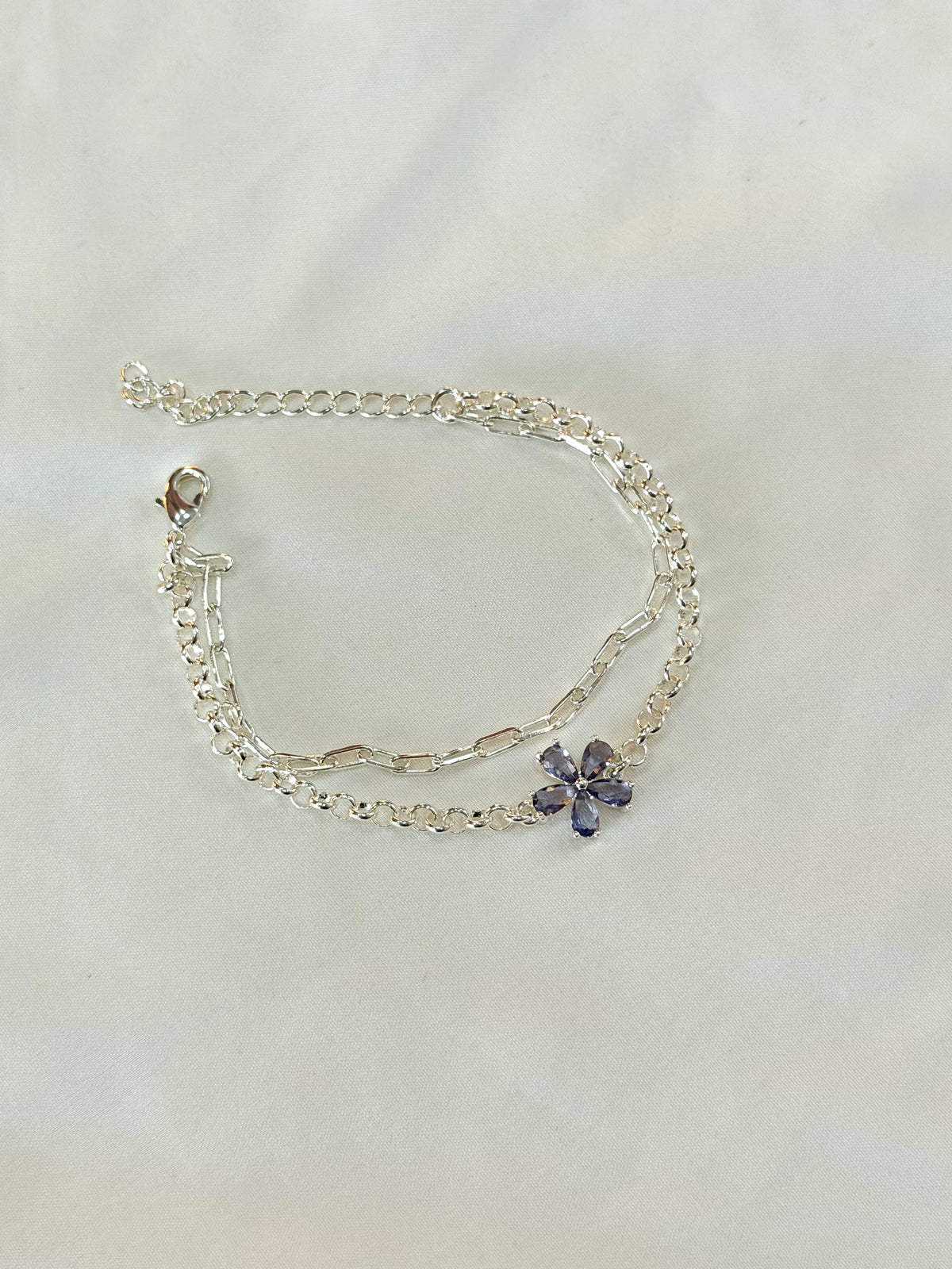 Pulseira dupla com flor