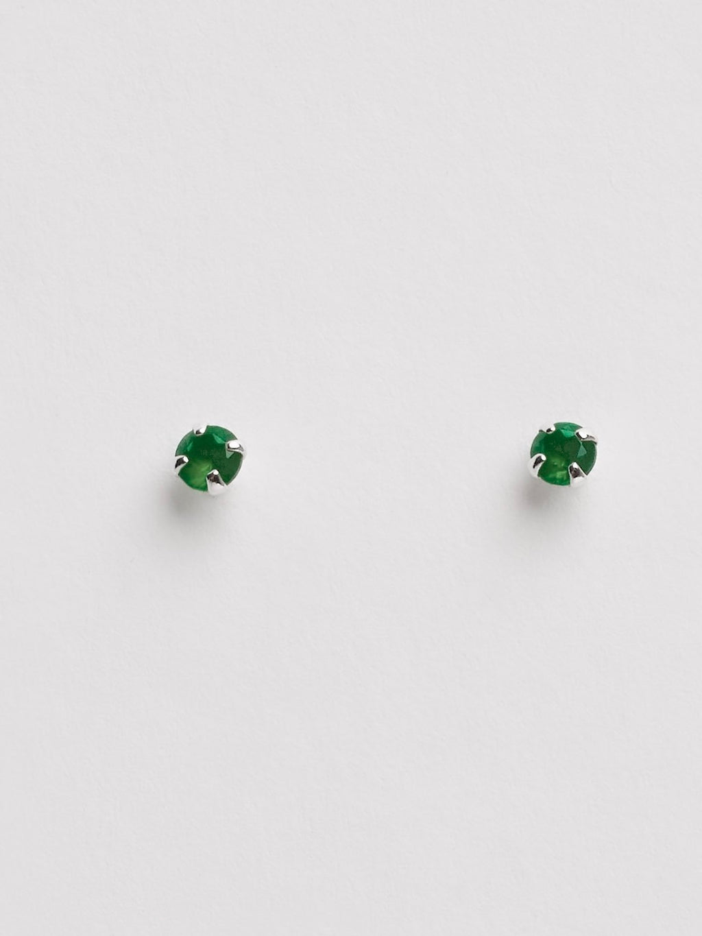 Brinco zircônia redonda esmeralda 3mm