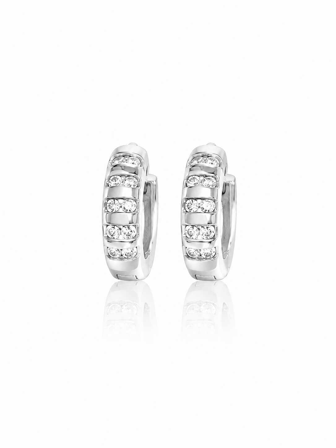 Argola com detalhes em Zircônias M