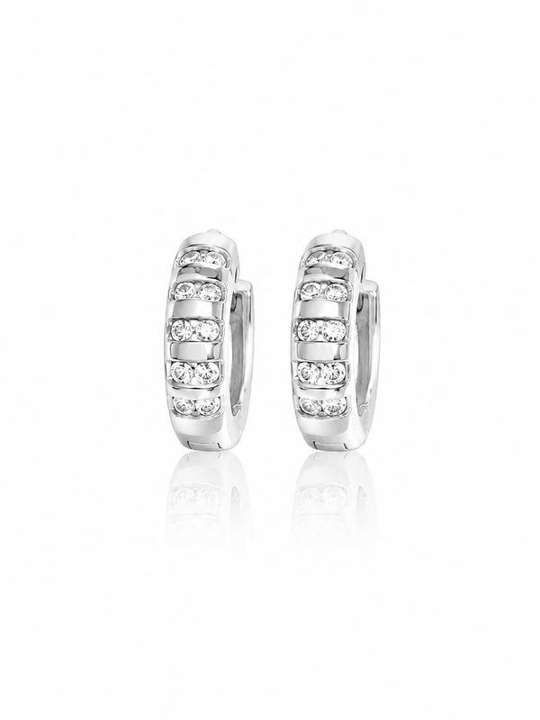 Argola com detalhes em Zircônias M